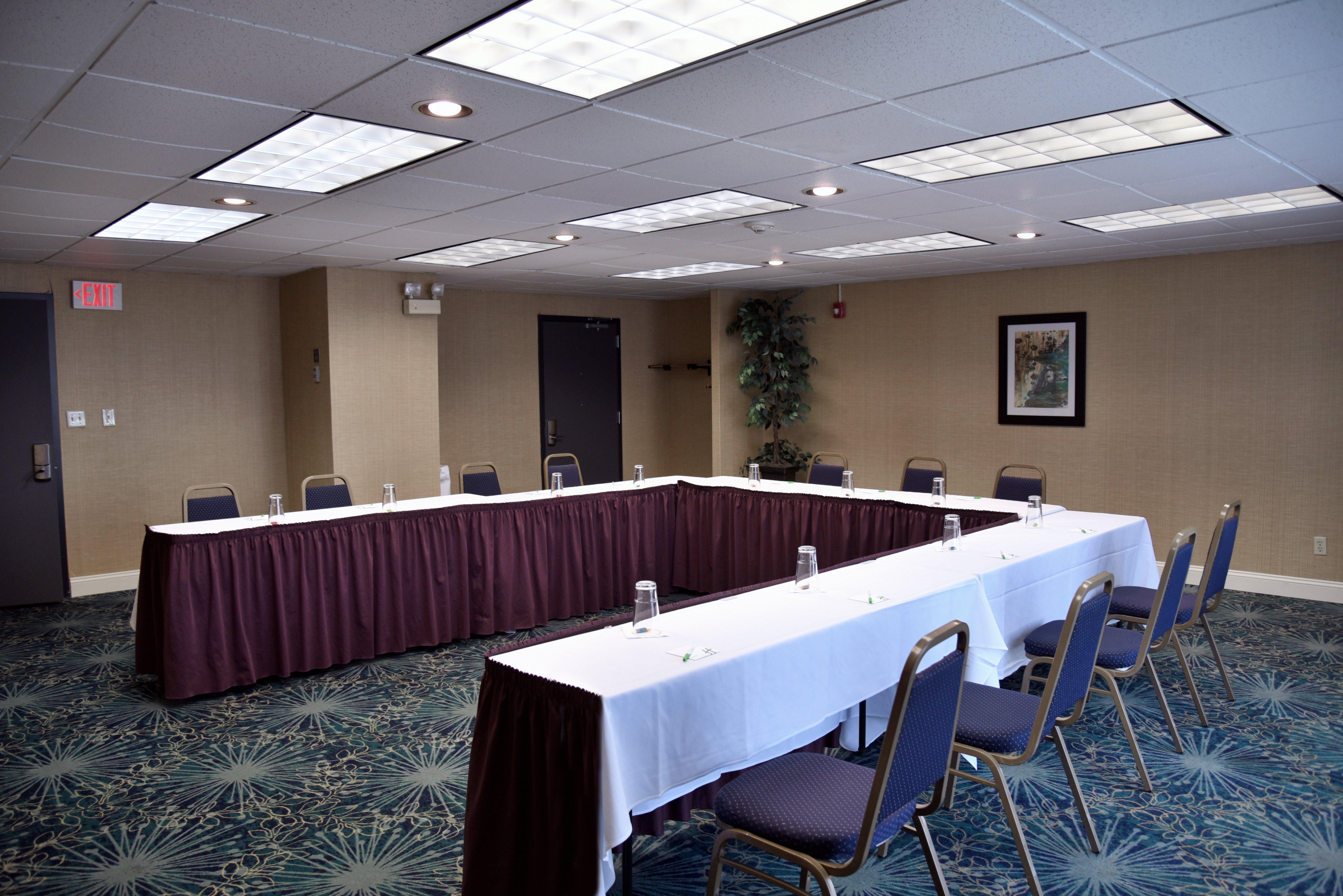 Holiday Inn Akron-West By Ihg Montrose Exterior photo